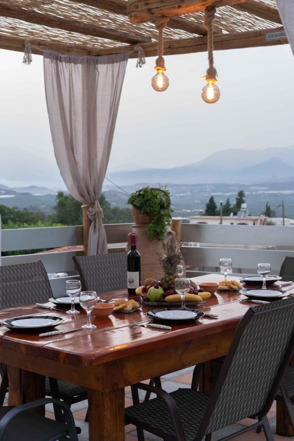 Haritos Holidays Home Pombia Ngoại thất bức ảnh