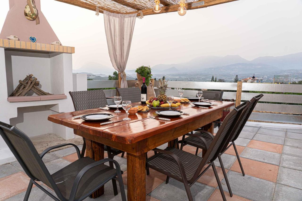 Haritos Holidays Home Pombia Ngoại thất bức ảnh