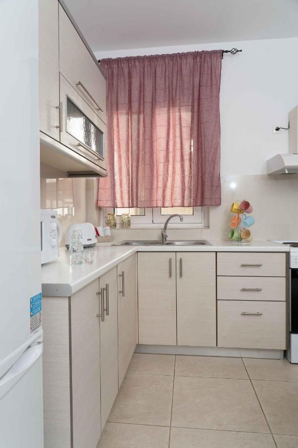 Haritos Holidays Home Pombia Ngoại thất bức ảnh