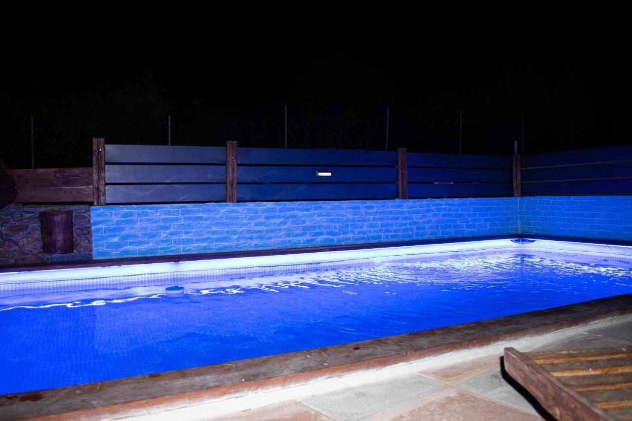 Haritos Holidays Home Pombia Ngoại thất bức ảnh